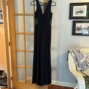 Like new Morgan and Company navy blue formal dress size 5/6